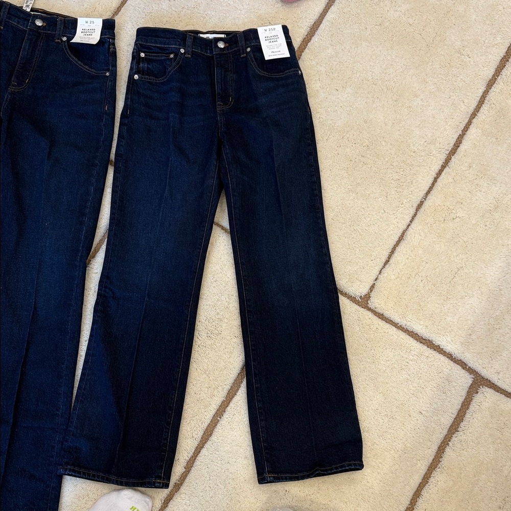 Madewell women’s PETITE relaxed bootcut foundry dark denim wash jeans